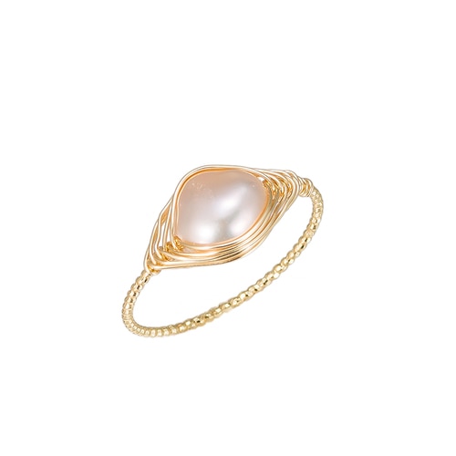 Ladies Ellipse Shape Pearl Gold Plated Ring